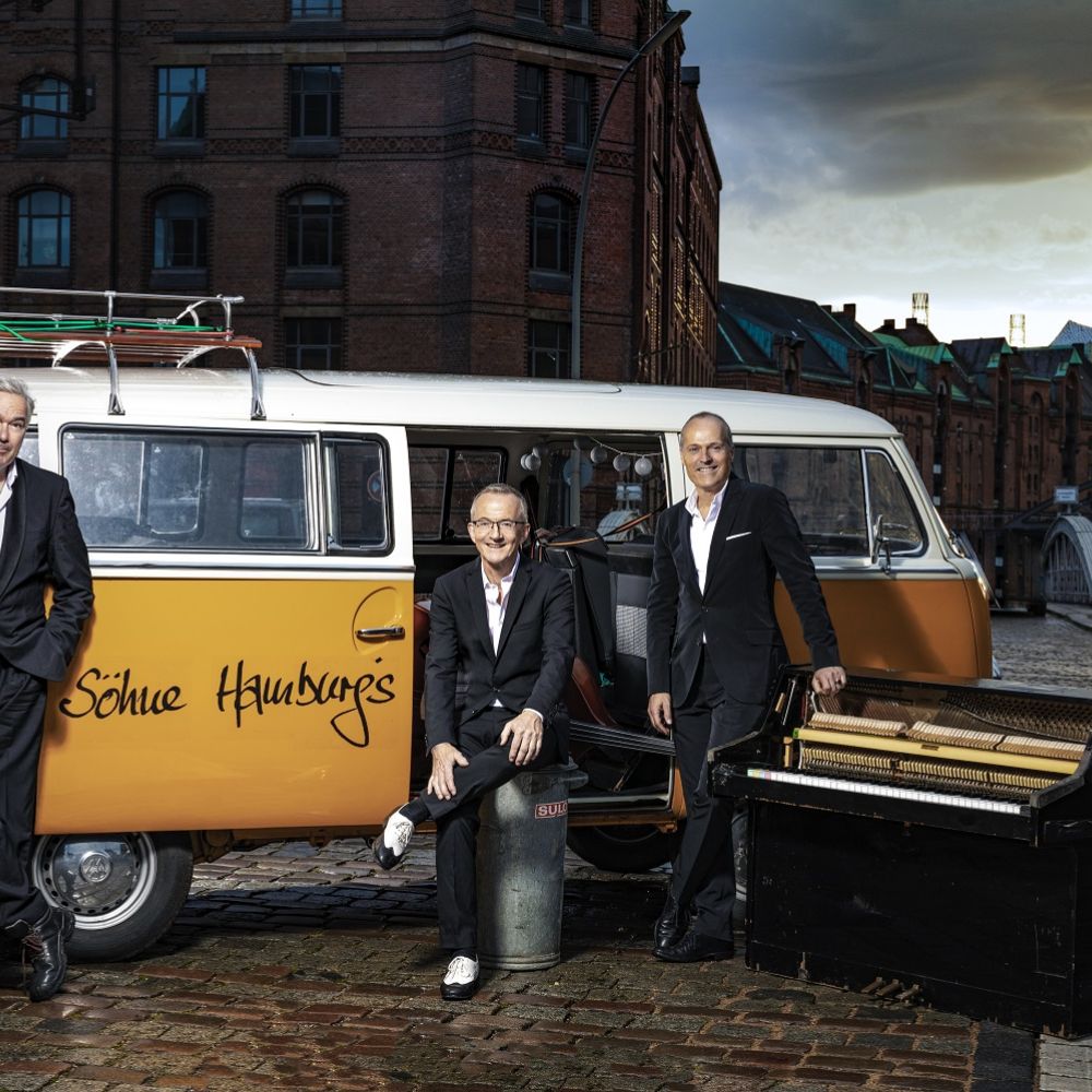 Söhne Hamburgs mit Bulli