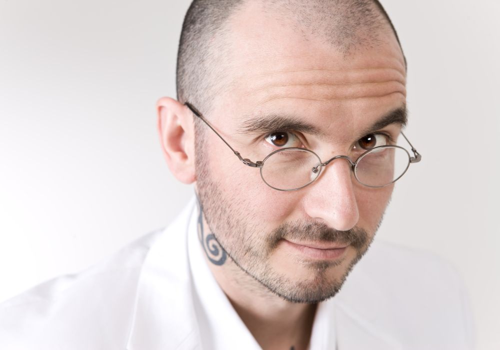 Dr. Mark Benecke