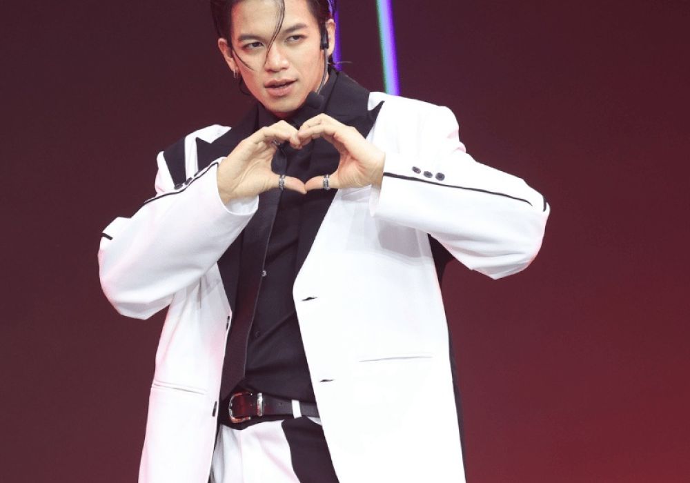 (S)TRONG